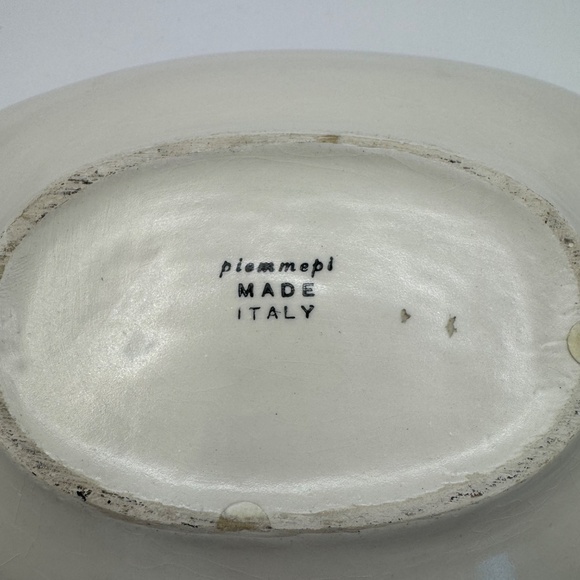 Vintage Piemmepi Italian majolica ceramic oval vegetable themed serving bowl. - Picture 8 of 9